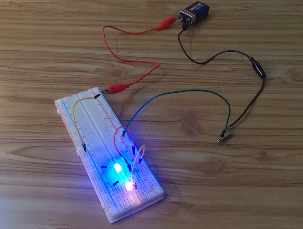 Desde Wired, nos enseñan este tutorial para construir tu propio inhibidor  c…  Proyectos electronicos, Circuitos electronicos para armar,  Electricidad y electronica